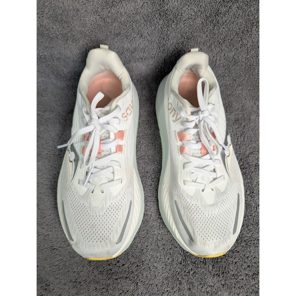 Saucony Hurricane 24 Womens Running Shoes White Peach S10933-246 Size 8.5